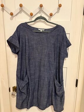 Relaxed Indigo Midi Dress with Front Pockets